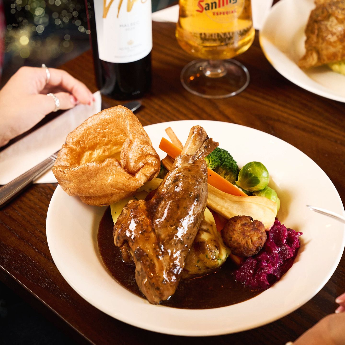 Christmas Day 2025 Lunch, Dinner & Dining at The Gables in Stoke on Trent